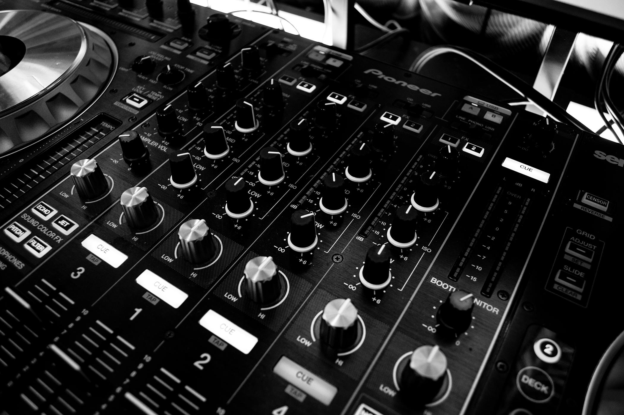 Digital Tracks